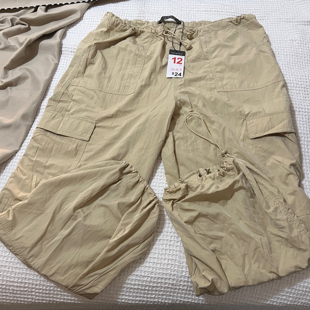 NEW! Cargo Pants US12